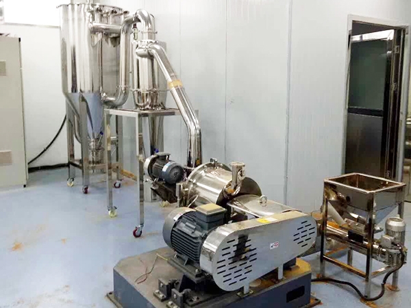 DCJ超微冲（chōng）击粉碎（suì）机客户现场使用中